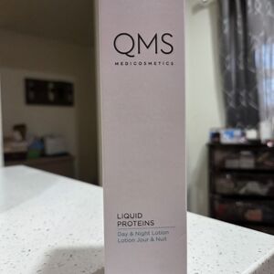QMS LIQUID PROTEINS DAY/NIGHT SERUM